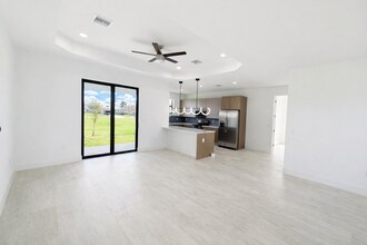 211 NW 25th Ave in Cape Coral, FL - Building Photo - Building Photo