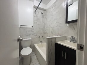 220 51st St in West New York, NJ - Foto de edificio - Building Photo