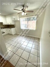 2912 E 65th St in Long Beach, CA - Foto de edificio - Building Photo