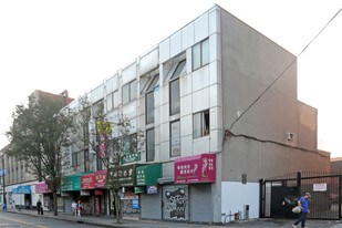 13534-13542 39th Ave in Flushing, NY - Building Photo