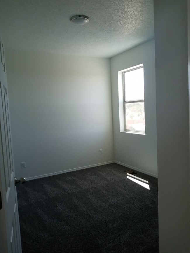 6368 Gannett Dr NE in Rio Rancho, NM - Building Photo - Building Photo