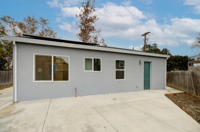 property at 1648 Colusa Ave