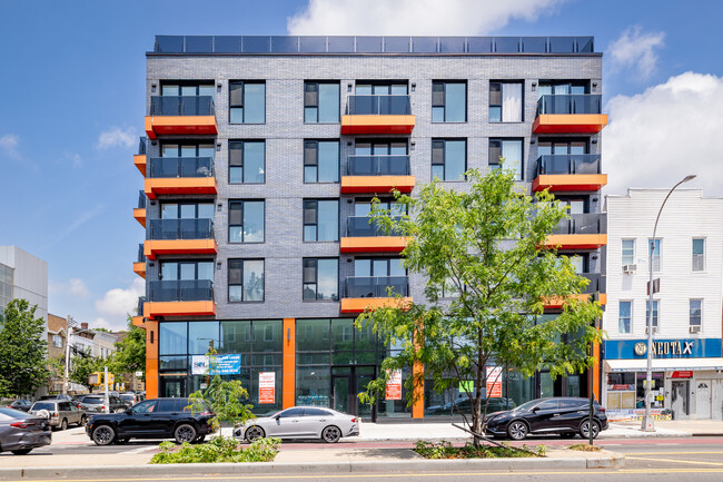 10107 Northern Blvd in Corona, NY - Building Photo - Building Photo