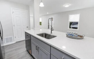 2245 Carter St in Lynchburg, VA - Building Photo