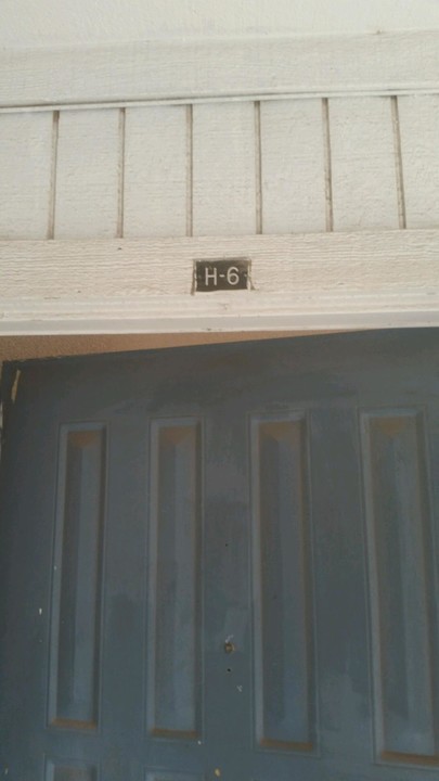 2111 NW Lindy Ave-Unit -H6 in Lawton, OK - Building Photo