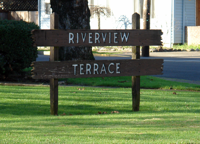 Riverview Terrace in Cottage Grove, OR - Building Photo - Building Photo