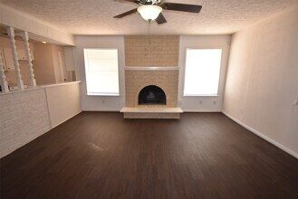 11903 Sagecliff Dr in Houston, TX - Building Photo - Building Photo