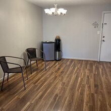 11 Lancelot Court-Unit -22 in Salem, NH - Foto de edificio - Building Photo