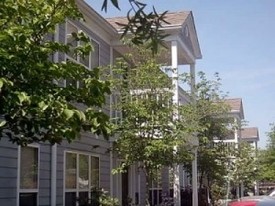 Towne Court Apartamentos