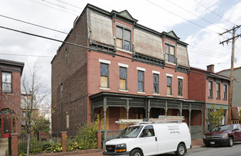 928-930 Western Ave in Pittsburgh, PA - Building Photo - Primary Photo