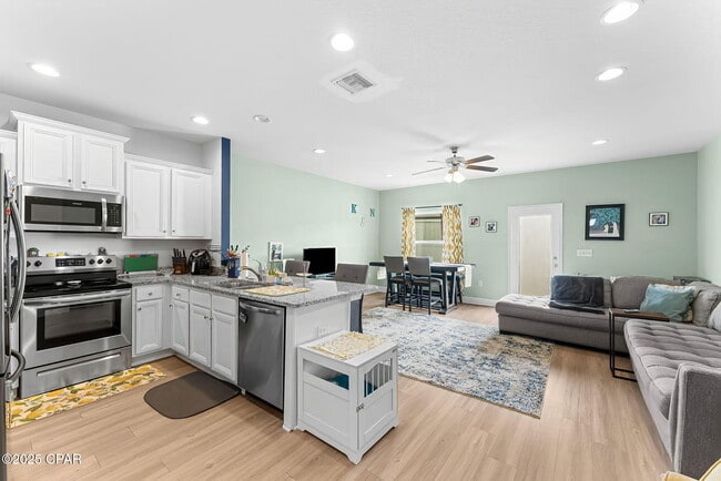 7470 Shadow Lake Dr in Panama City Beach, FL - Building Photo - Building Photo