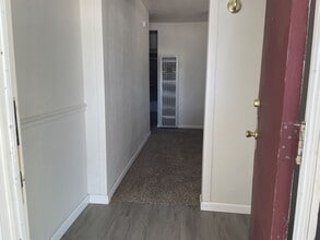 741 S Allen St in Ridgecrest, CA - Foto de edificio - Building Photo