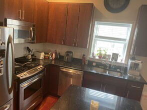 2214 N Sedgwick St in Chicago, IL - Building Photo - Building Photo