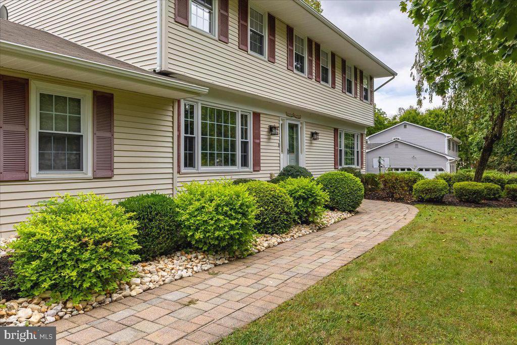 40 Slayback Dr in West Windsor Township, NJ - Building Photo