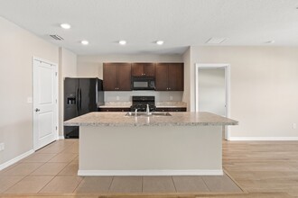 9773 Pepper Tree Trl in Wildwood, FL - Building Photo - Building Photo