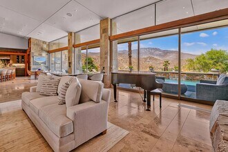 9 Rockcrest in Rancho Mirage, CA - Foto de edificio - Building Photo