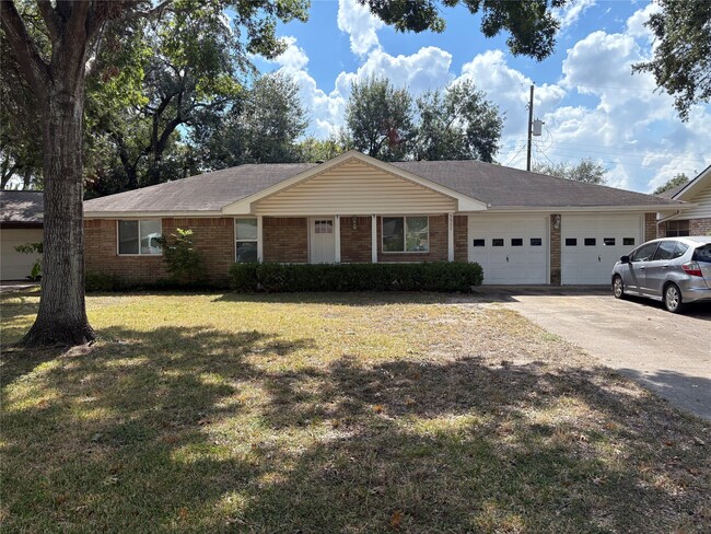 9511 Bundy Ln