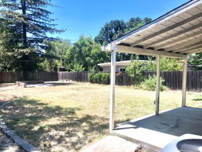 825 Eureka Ave in Davis, CA - Building Photo - Building Photo