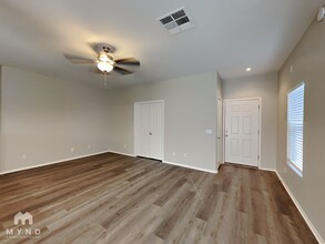 15219 W Shaw Butte Dr in Surprise, AZ - Building Photo - Building Photo