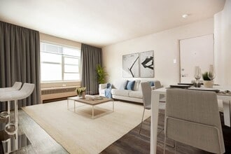 93-93 Eugenie St in Winnipeg, MB - Building Photo - Building Photo