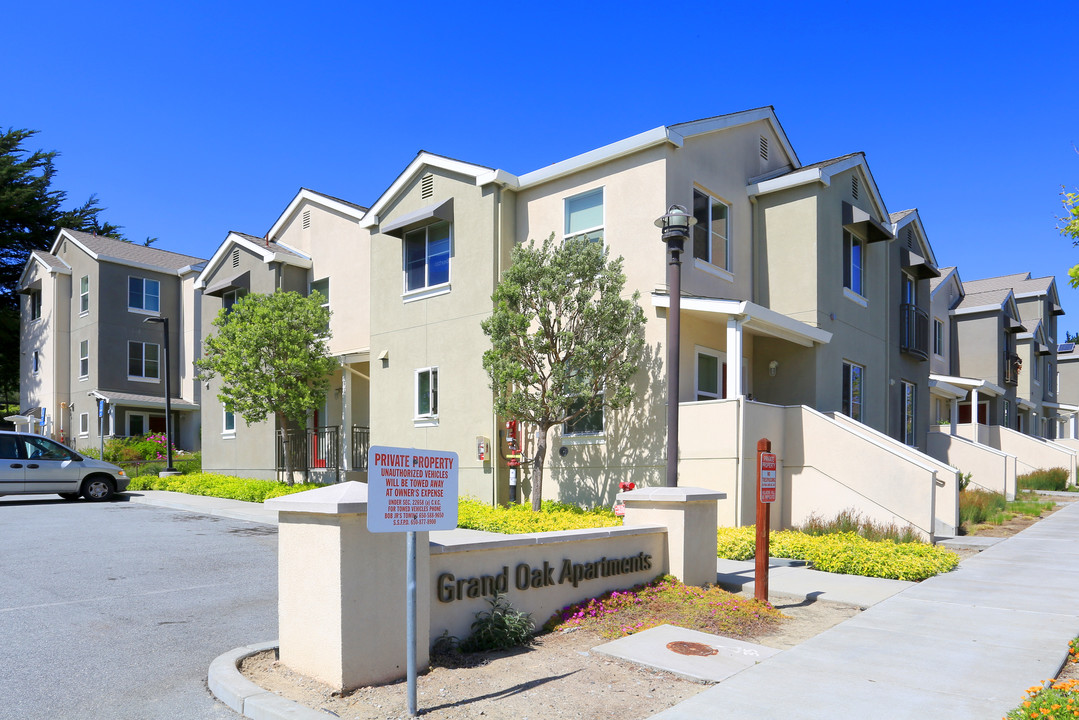 Grand Oak Apartments in South San Francisco, CA - Building Photo