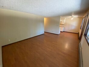 111 W 12th Ave in Ellensburg, WA - Building Photo - Building Photo