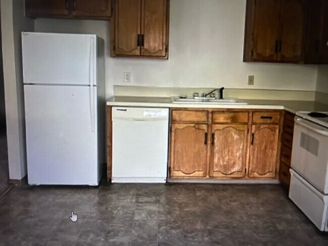 property at 6677 W Denton Ln