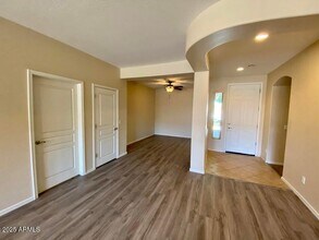 2127 W Maya Way in Phoenix, AZ - Building Photo - Building Photo