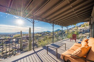 11426 E Cottontail Rd in Cave Creek, AZ - Building Photo