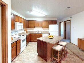 535 Figzel Ct in Tea, SD - Building Photo - Building Photo