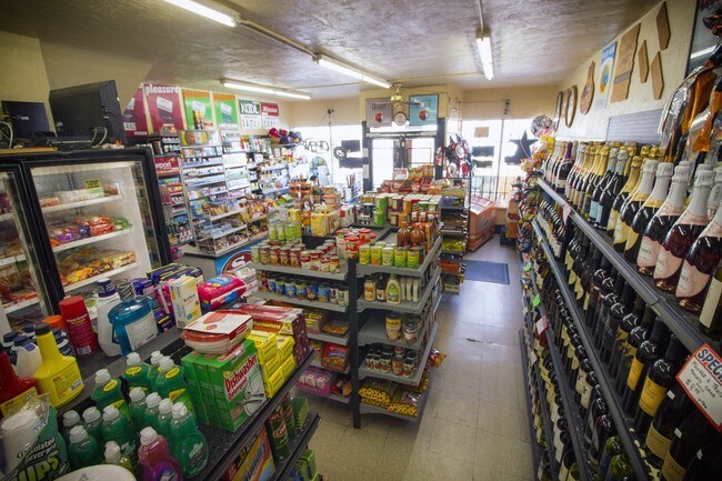 2620 T St in Sacramento, CA - Building Photo - Interior Photo