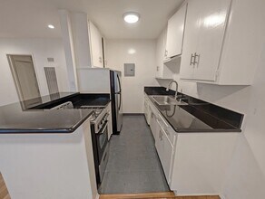 1328 Gordon St in Los Angeles, CA - Building Photo - Building Photo