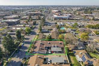 464 E Calimyrna Ave in Fresno, CA - Building Photo - Building Photo