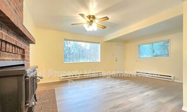 1626 Rainier Ave in Everett, WA - Building Photo - Building Photo