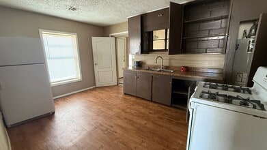 28 W Georgia St in Shawnee, OK - Building Photo - Building Photo
