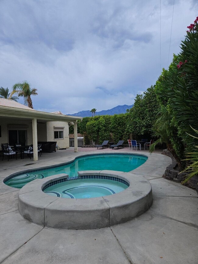 68520 Risueno Rd in Cathedral City, CA - Building Photo - Building Photo