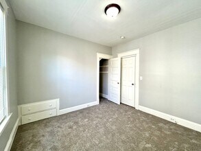 743 Neland Ave SE in Grand Rapids, MI - Building Photo - Building Photo