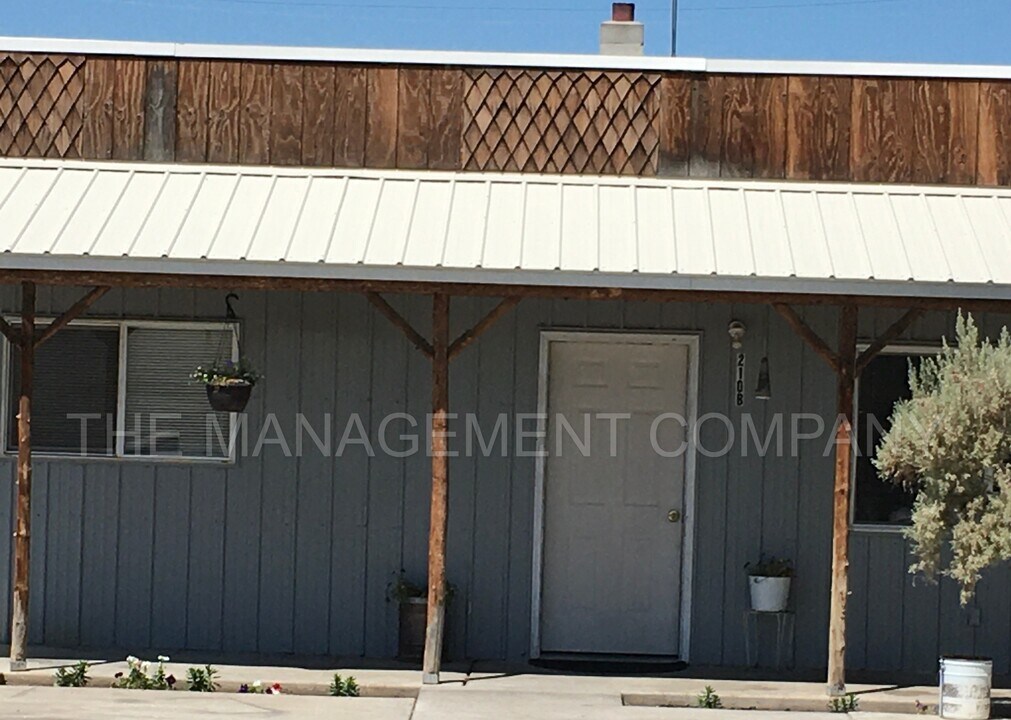 210 Monroe St W, Unit B in Kimberly, ID - Building Photo