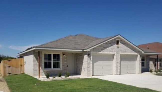 property at 3316 Stonewall Dr