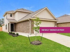 3723 Somers Crest in San Antonio, TX - Building Photo - Building Photo