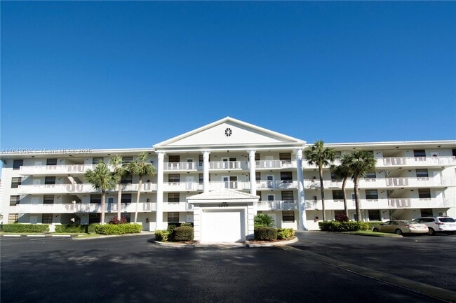 property at 1717 Whitehall Dr