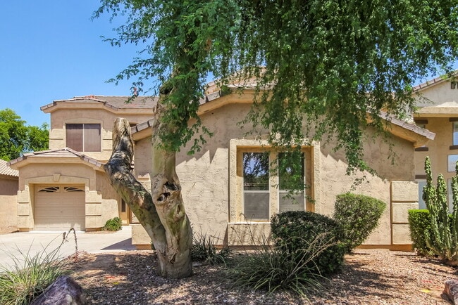 property at 2075 S Illinois Pl