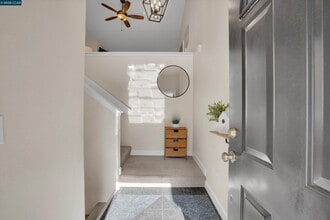 242 Via El Dorado Ln in Martinez, CA - Building Photo - Building Photo