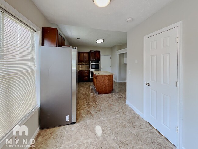 2567 River Forest Ct in Ellenwood, GA - Foto de edificio - Building Photo