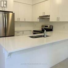 13 Sassafras Rd in Springwater, ON - Building Photo - Building Photo