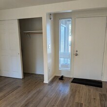 9127 Meridian Pl NE, Unit 2 in Lake Stevens, WA - Building Photo - Building Photo