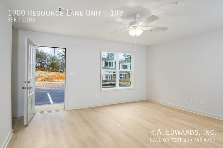 1900 Resource Ln in Northport, AL - Building Photo