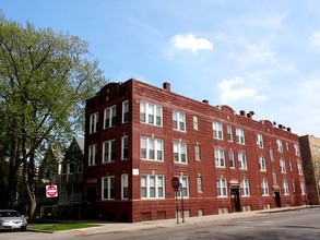 3359 W Berteau Ave in Chicago, IL - Building Photo - Building Photo