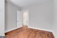 3219 E Monument St photo'