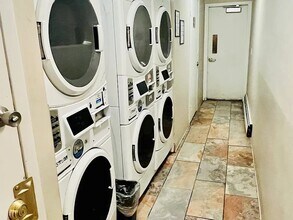 980 S Dexter St in Denver, CO - Building Photo - Building Photo